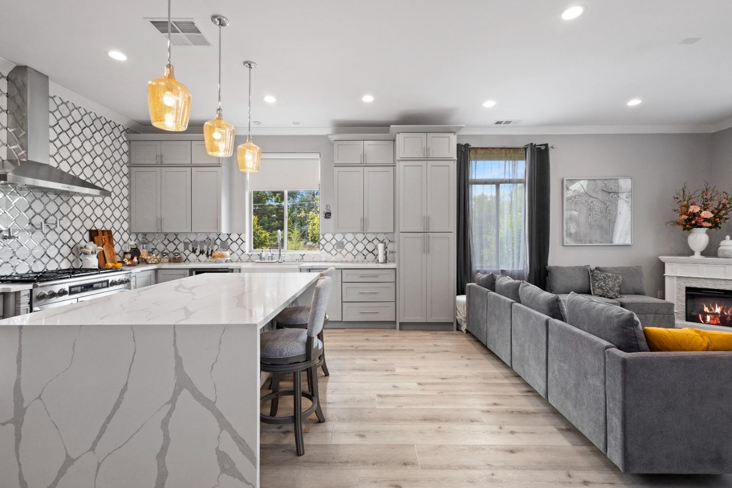 Detail Gallery Image 14 of 84 For 7964 Twin Oaks Ave, Citrus Heights,  CA 95610 - 3 Beds | 2/1 Baths