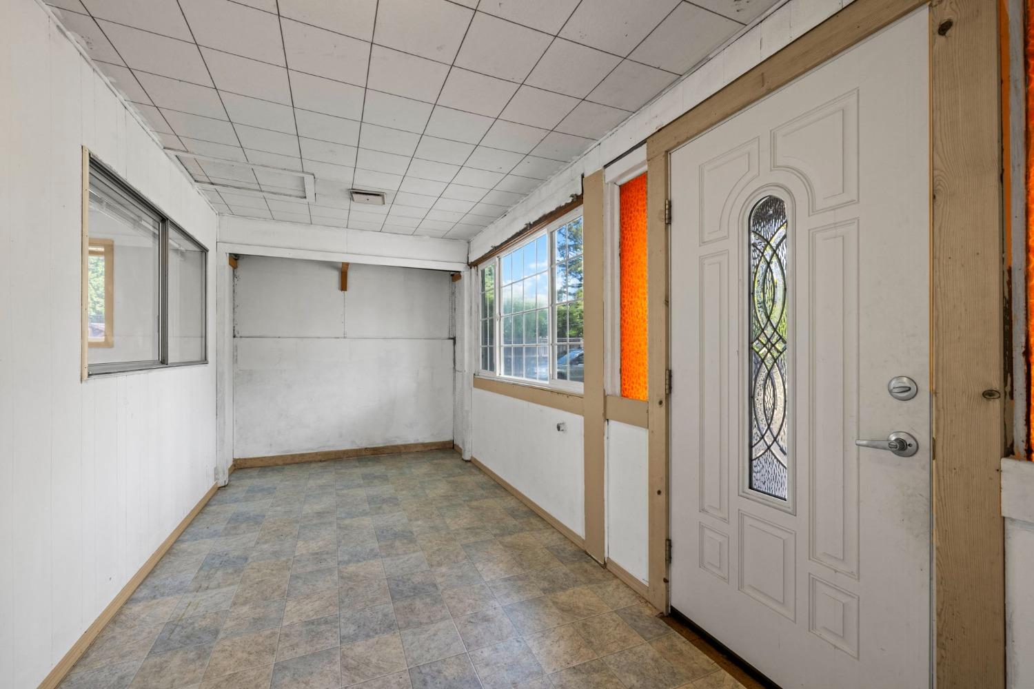 Detail Gallery Image 5 of 31 For 4615 Illinois Ave, Fair Oaks,  CA 95628 - 4 Beds | 1/2 Baths