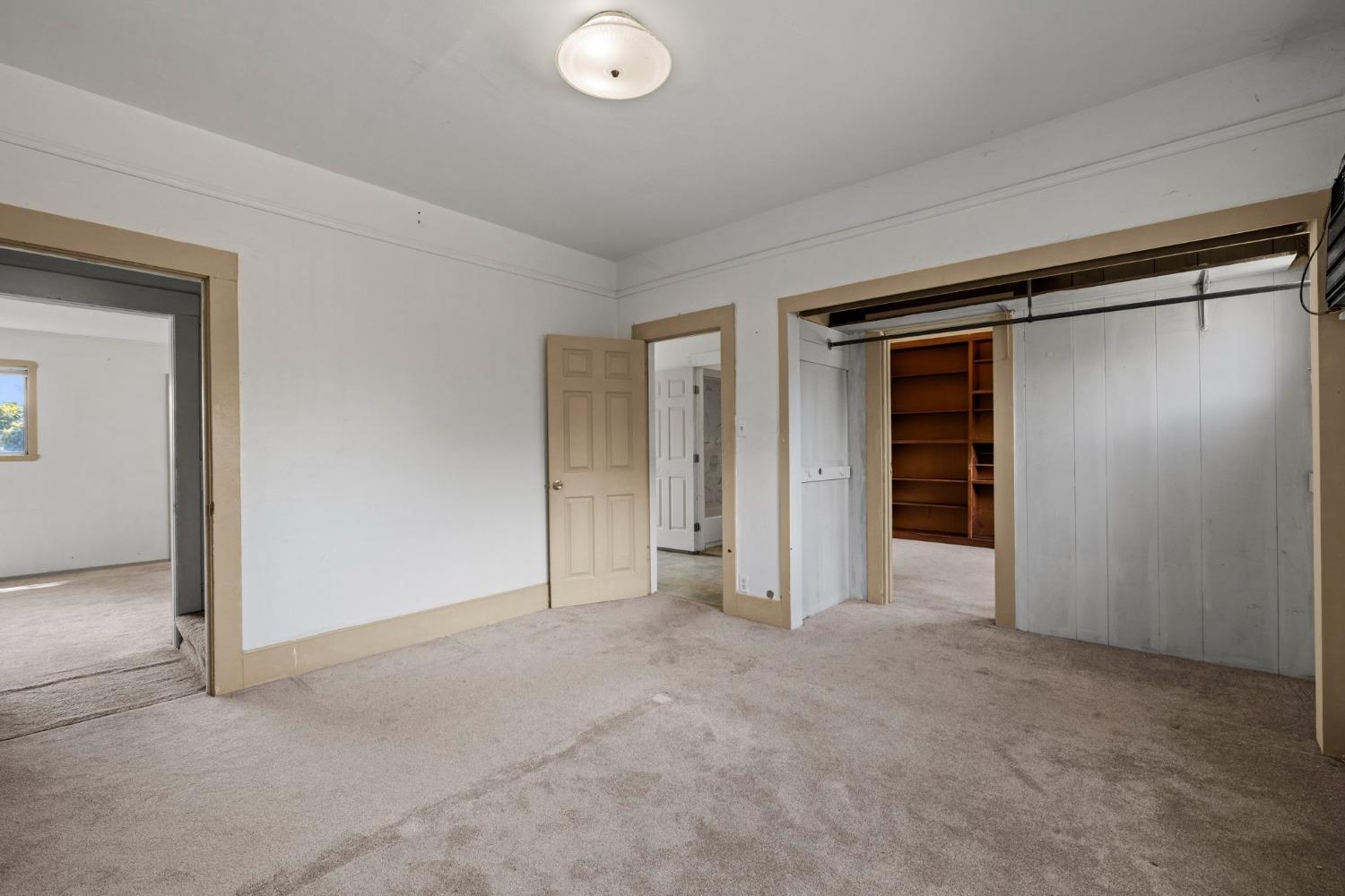 Detail Gallery Image 10 of 31 For 4615 Illinois Ave, Fair Oaks,  CA 95628 - 4 Beds | 1/2 Baths