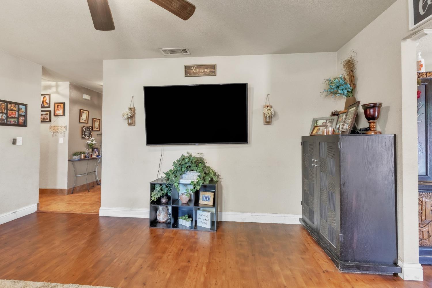 Detail Gallery Image 10 of 35 For 7662 Milldale Cir, Elverta,  CA 95626 - 4 Beds | 2 Baths