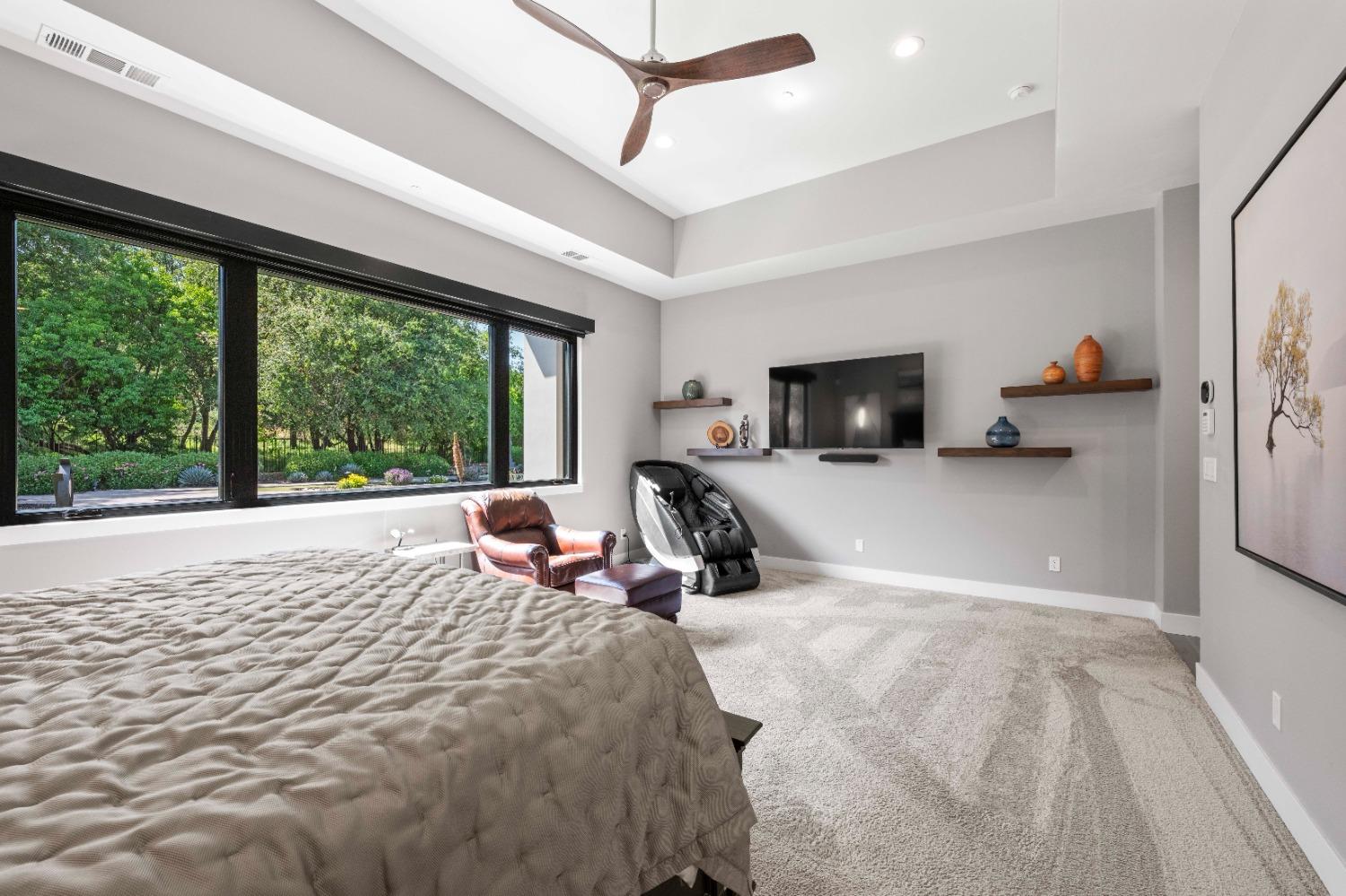 Detail Gallery Image 29 of 73 For 8452 Jomar Ln, Fair Oaks,  CA 95628 - 4 Beds | 4/1 Baths