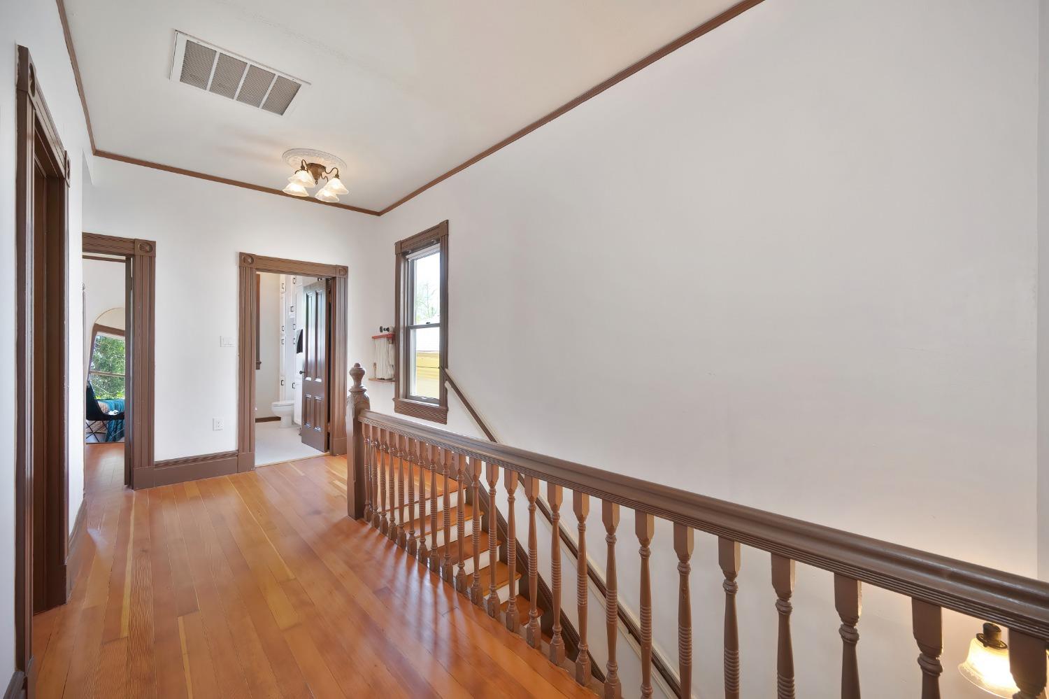 Detail Gallery Image 25 of 40 For 1111 U St, Sacramento,  CA 95818 - 4 Beds | 3/1 Baths