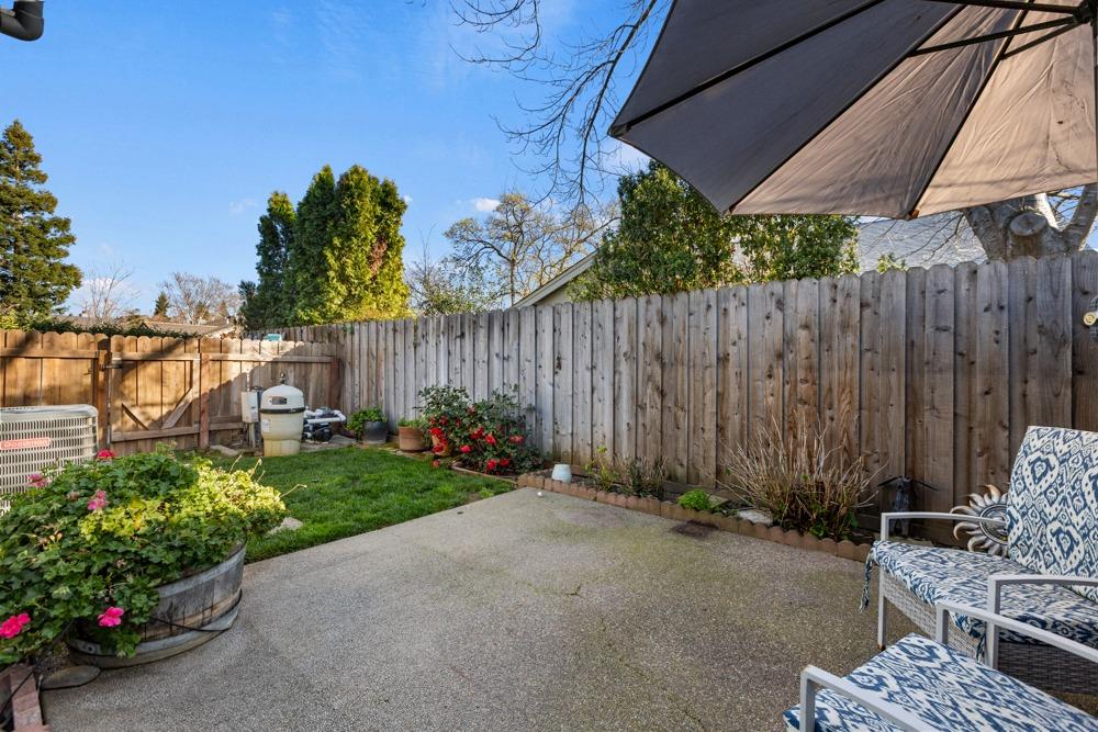 Detail Gallery Image 42 of 45 For 9524 Dunkerrin Way, Elk Grove,  CA 95758 - 3 Beds | 2 Baths