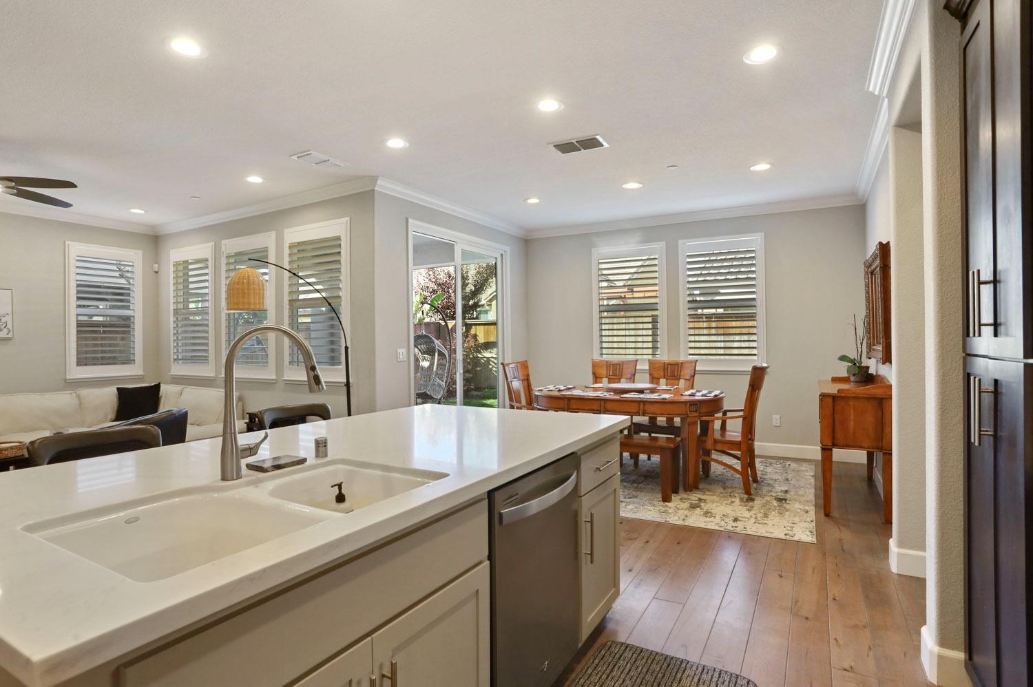 Detail Gallery Image 6 of 39 For 3109 Olympic Ave, Lodi,  CA 95240 - 3 Beds | 2 Baths