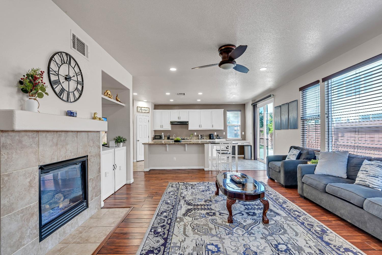 Detail Gallery Image 19 of 36 For 3819 Escena Ct, Turlock,  CA 95382 - 5 Beds | 3 Baths