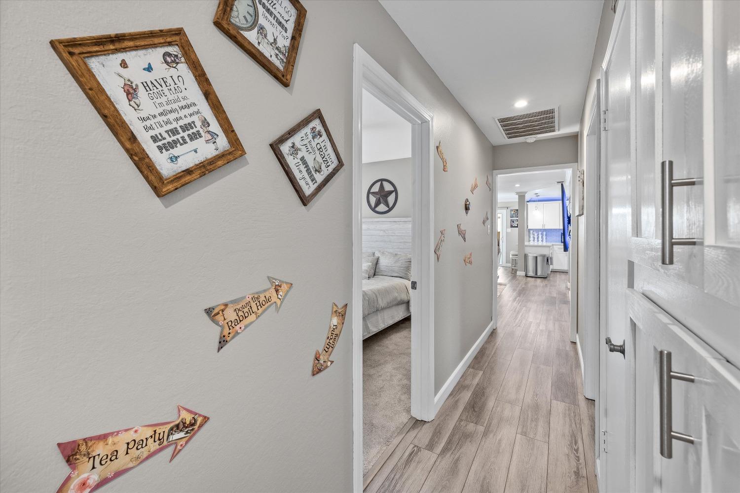 Detail Gallery Image 32 of 44 For 8175 Waikiki Dr, Fair Oaks,  CA 95628 - 4 Beds | 2 Baths