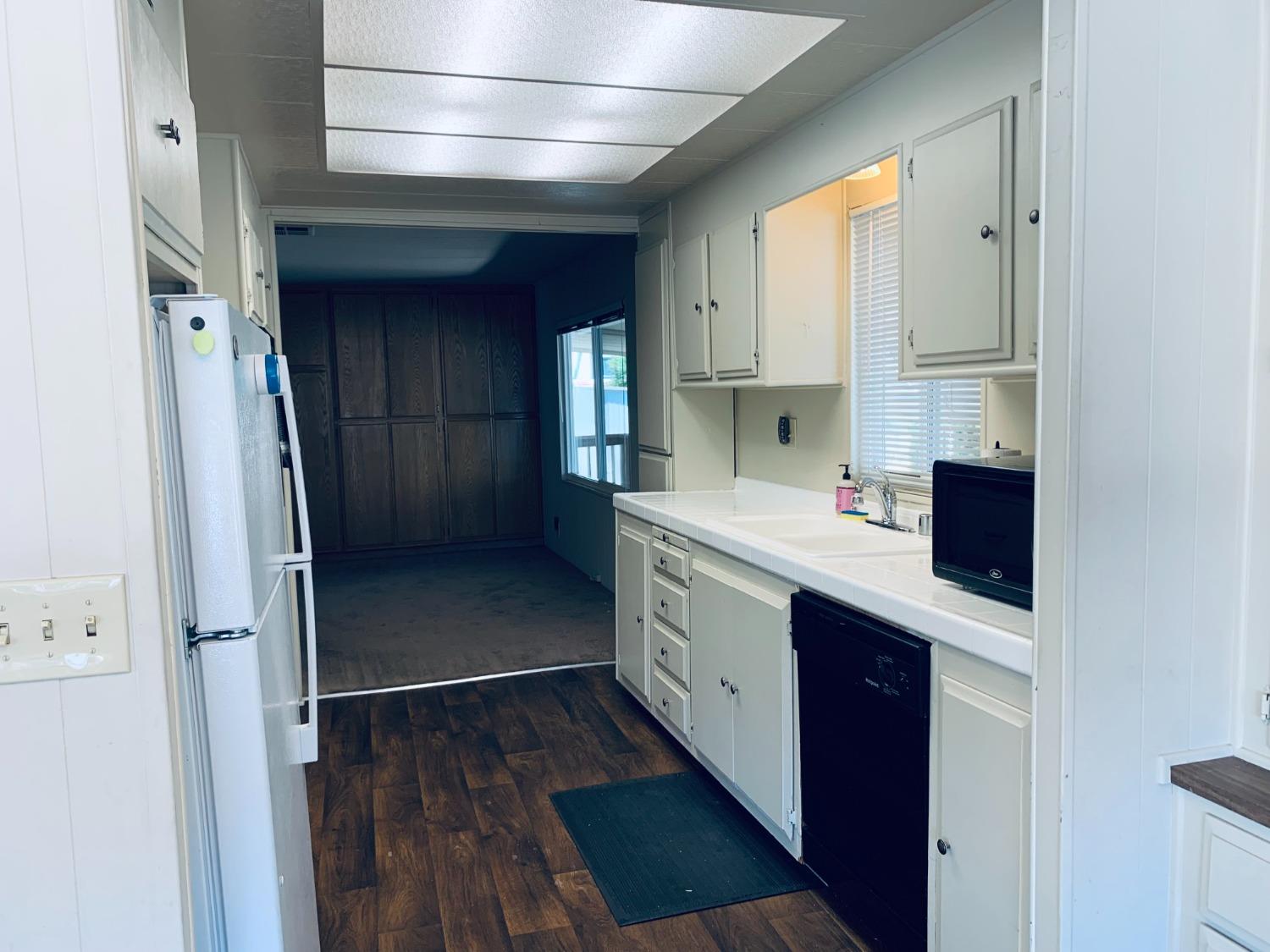 Detail Gallery Image 31 of 54 For 8181 Folsom Blvd 30, Sacramento,  CA 95826 - 2 Beds | 2 Baths
