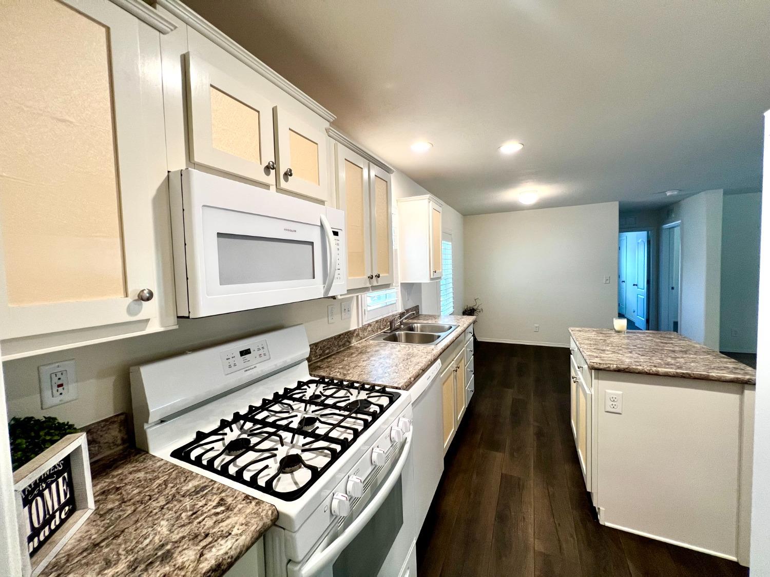 Detail Gallery Image 13 of 29 For 53 Saxton Cir 53, Citrus Heights,  CA 95610 - 3 Beds | 2 Baths