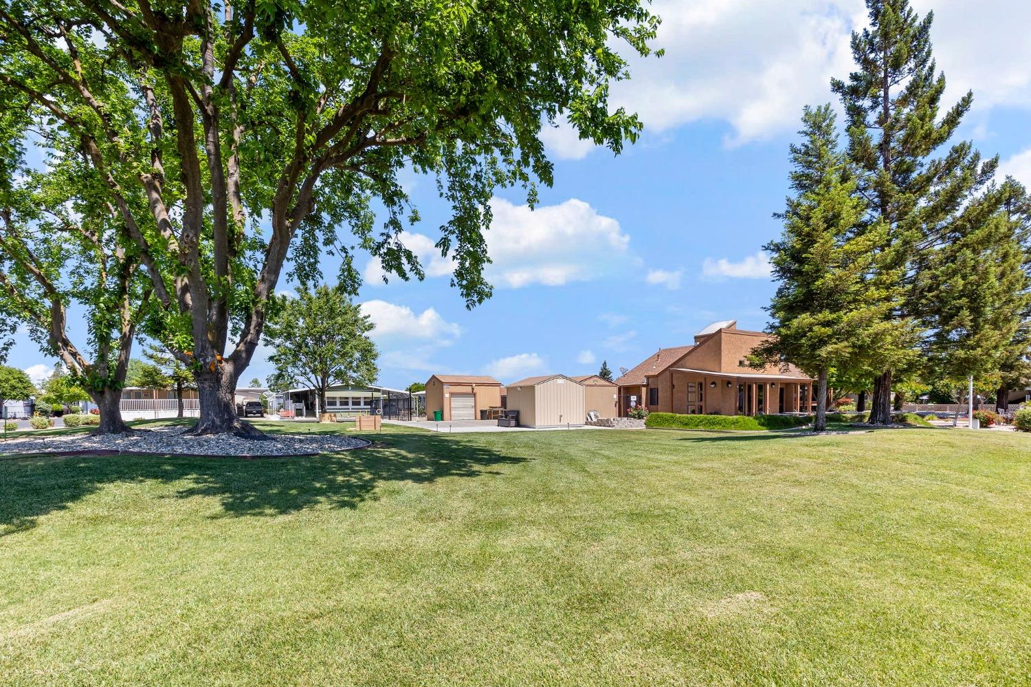 Detail Gallery Image 20 of 25 For 14 Leisureville Circle, Woodland,  CA 95776 - 2 Beds | 2 Baths