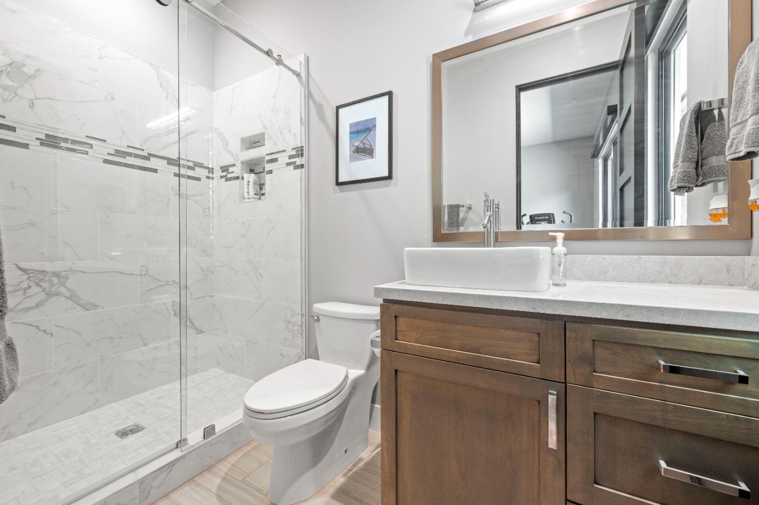 Detail Gallery Image 46 of 73 For 8452 Jomar Ln, Fair Oaks,  CA 95628 - 4 Beds | 4/1 Baths