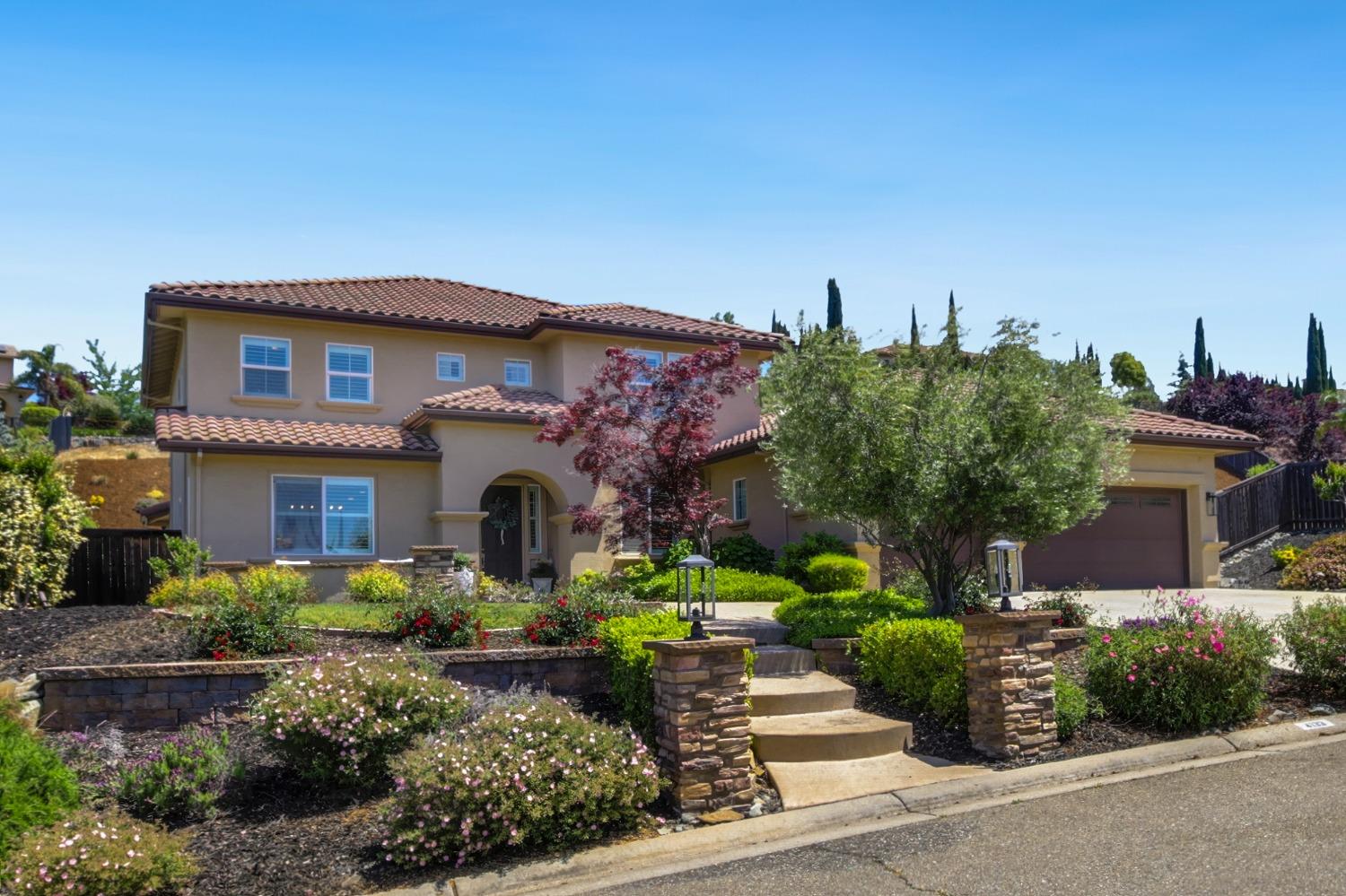 Detail Gallery Image 2 of 86 For 4133 Morningview Way, El Dorado Hills,  CA 95762 - 5 Beds | 3 Baths