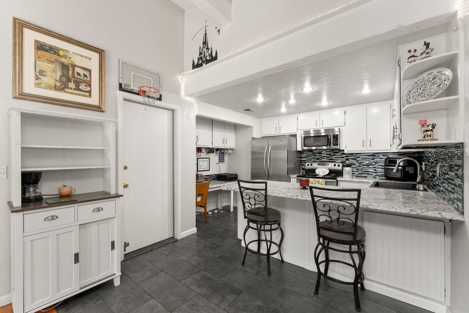 property-img