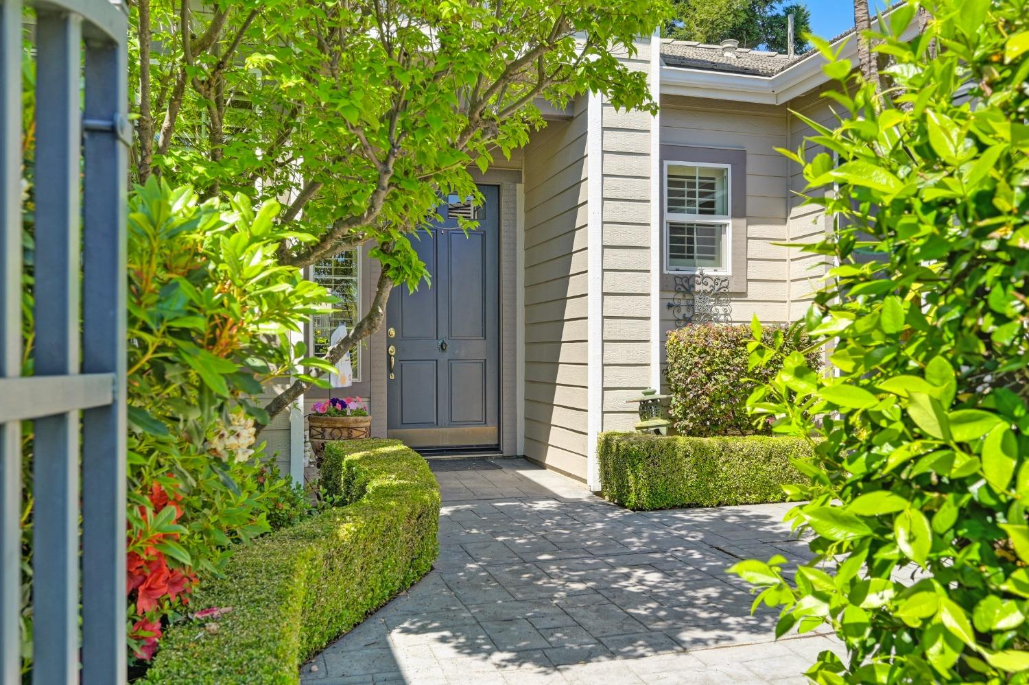 Detail Gallery Image 4 of 42 For 11017 Blue Wing Pl, Auburn,  CA 95603 - 4 Beds | 2/1 Baths