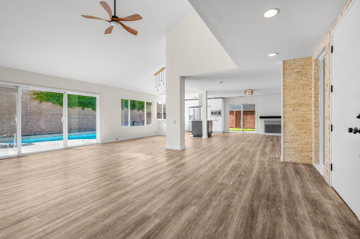 Detail Gallery Image 4 of 50 For 8907 Quail Hill Way, Fair Oaks,  CA 95628 - 3 Beds | 2 Baths