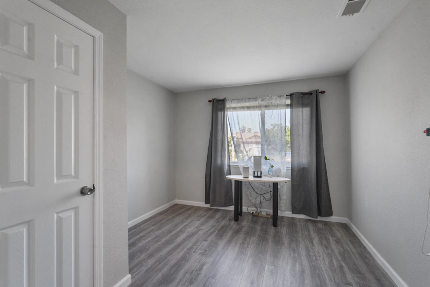 Detail Gallery Image 14 of 27 For 1349 Quail St, Los Banos,  CA 93635 - 3 Beds | 2 Baths