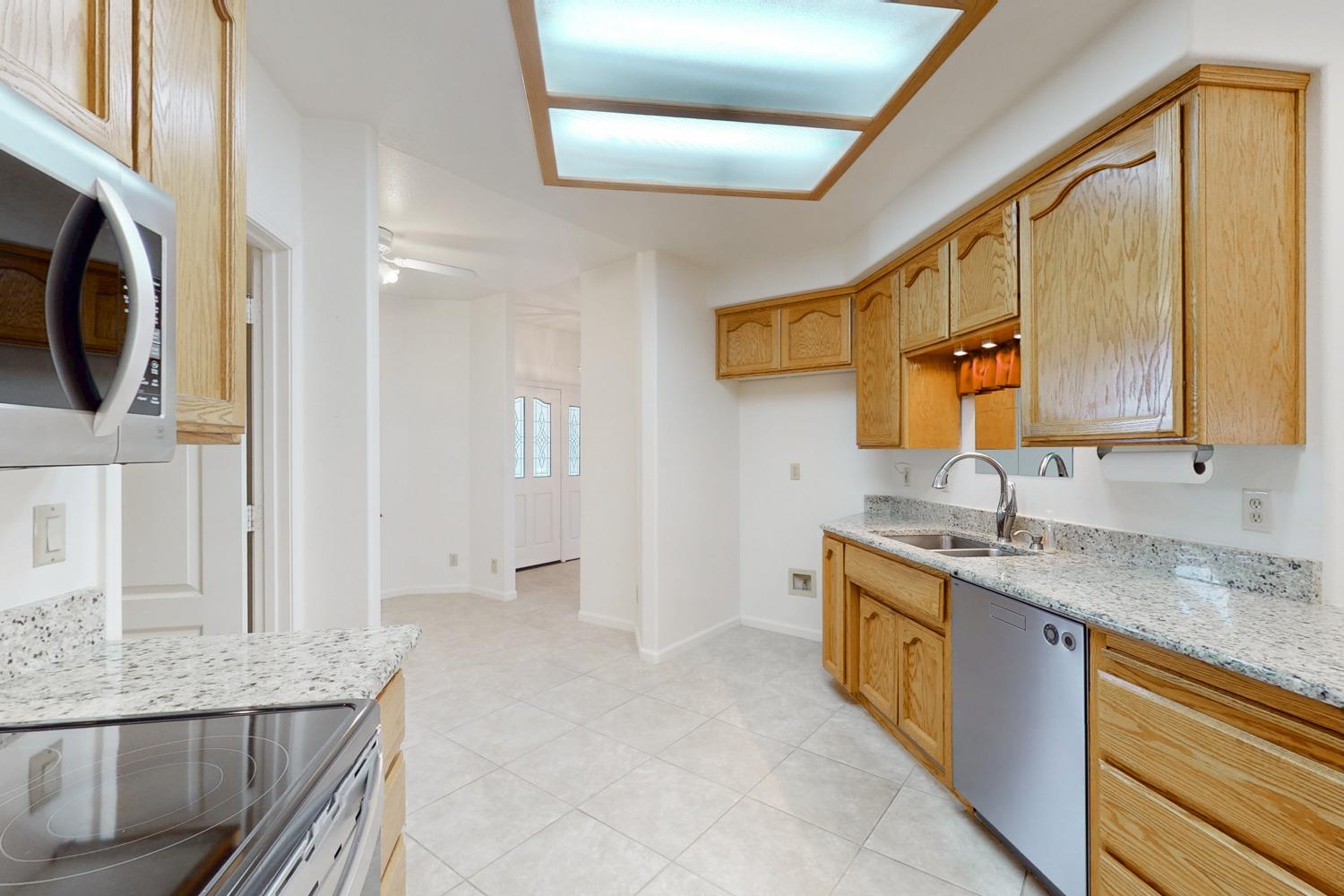 Detail Gallery Image 25 of 81 For 1612 Portofino Dr, Yuba City,  CA 95993 - 3 Beds | 2 Baths
