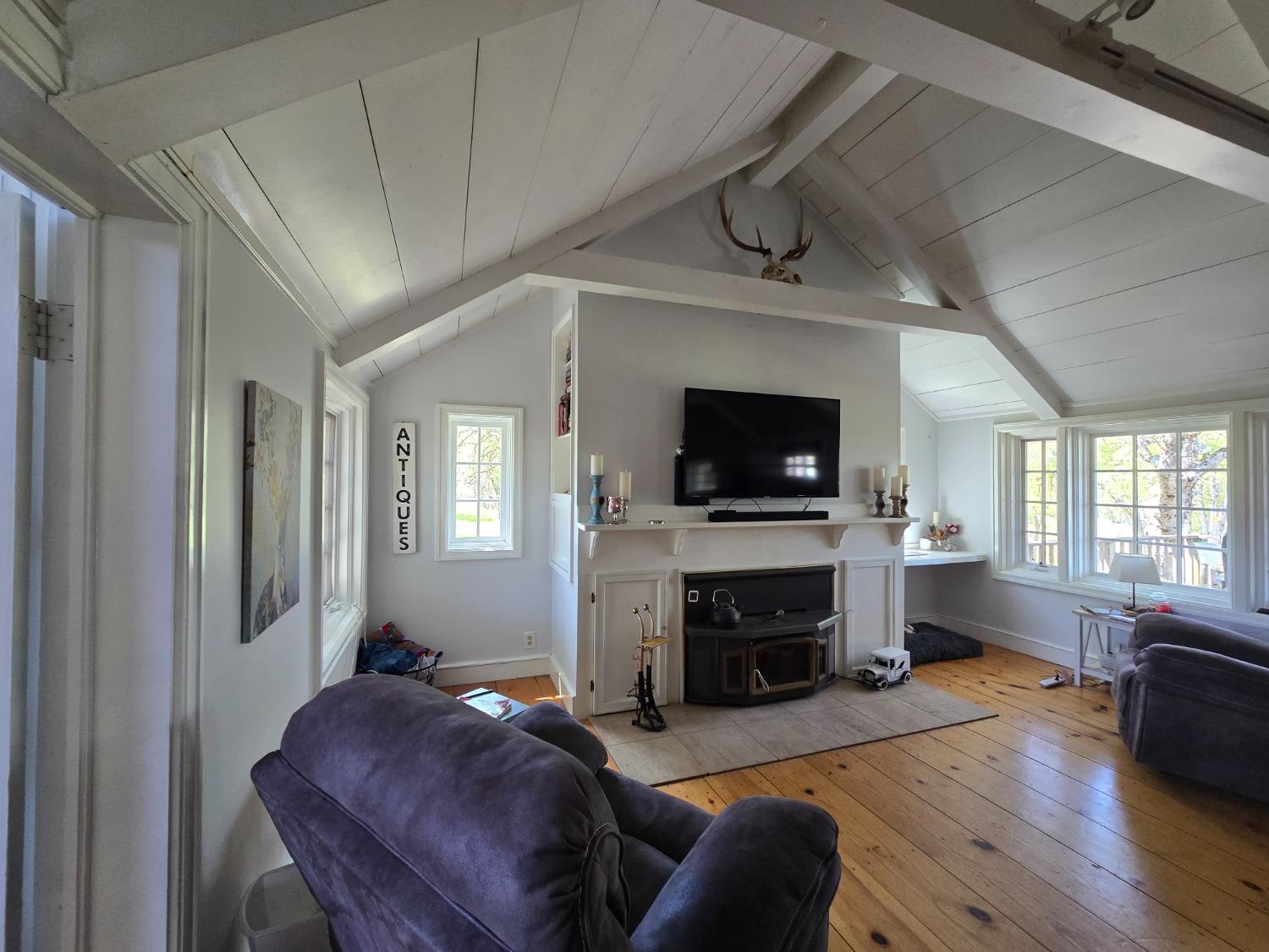 Detail Gallery Image 10 of 78 For 5963 Schilling Rd, Coulterville,  CA 95311 - 3 Beds | 2/1 Baths