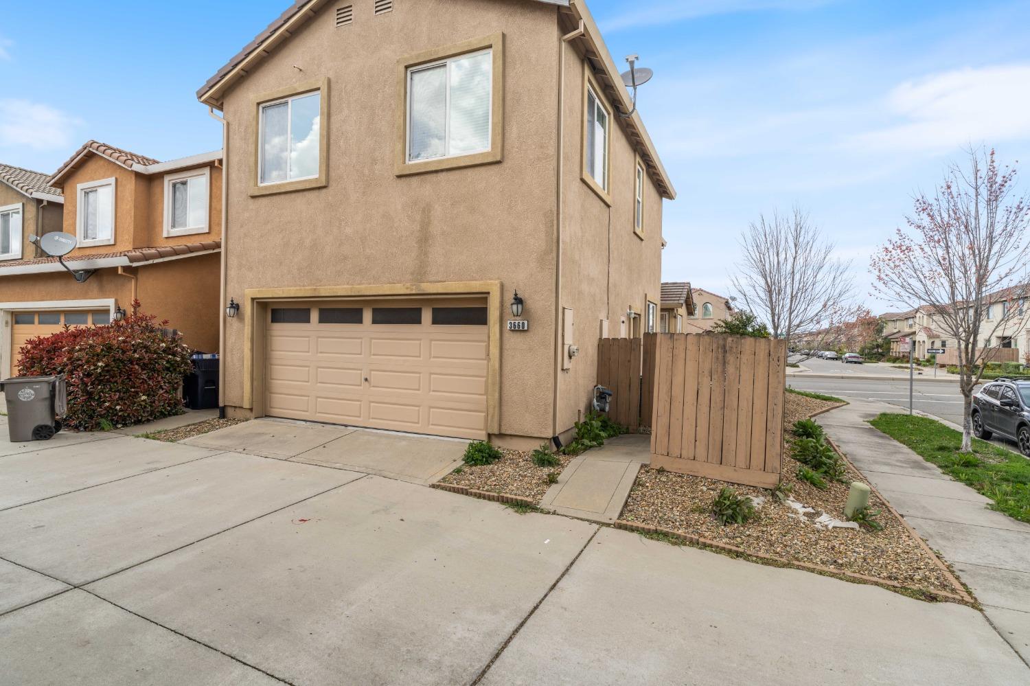 Detail Gallery Image 24 of 29 For 3660 N Manera Rica Dr, Sacramento,  CA 95834 - 4 Beds | 3 Baths