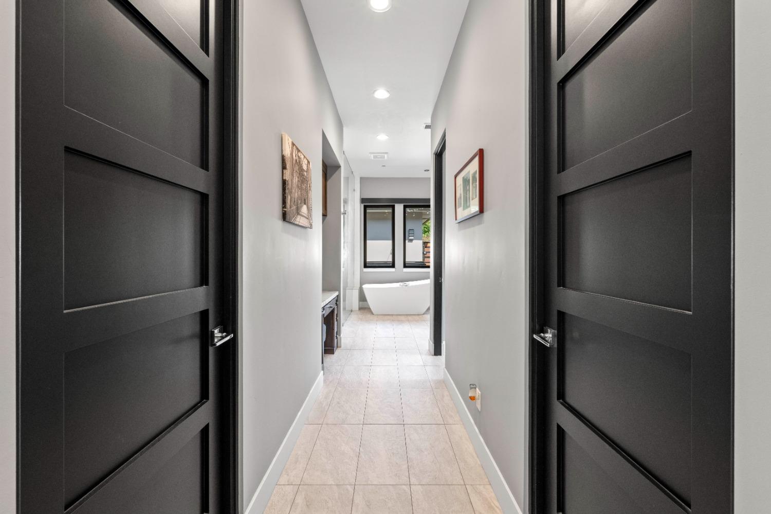 Detail Gallery Image 30 of 73 For 8452 Jomar Ln, Fair Oaks,  CA 95628 - 4 Beds | 4/1 Baths