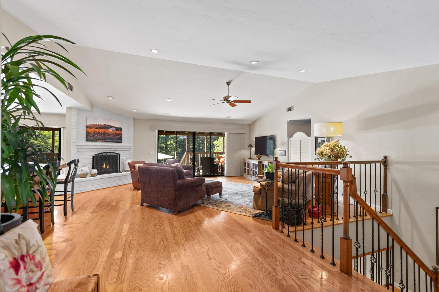 Detail Gallery Image 17 of 99 For 4010 Pretense Ct, Fair Oaks,  CA 95628 - 3 Beds | 3/1 Baths