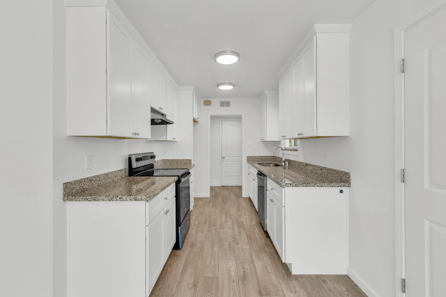 Detail Gallery Image 18 of 56 For 5418 Canfield Ave, Carmichael,  CA 95608 - 3 Beds | 2 Baths