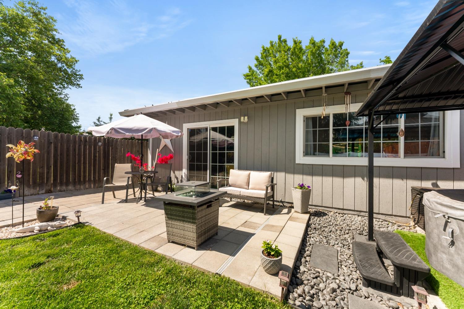 property-img