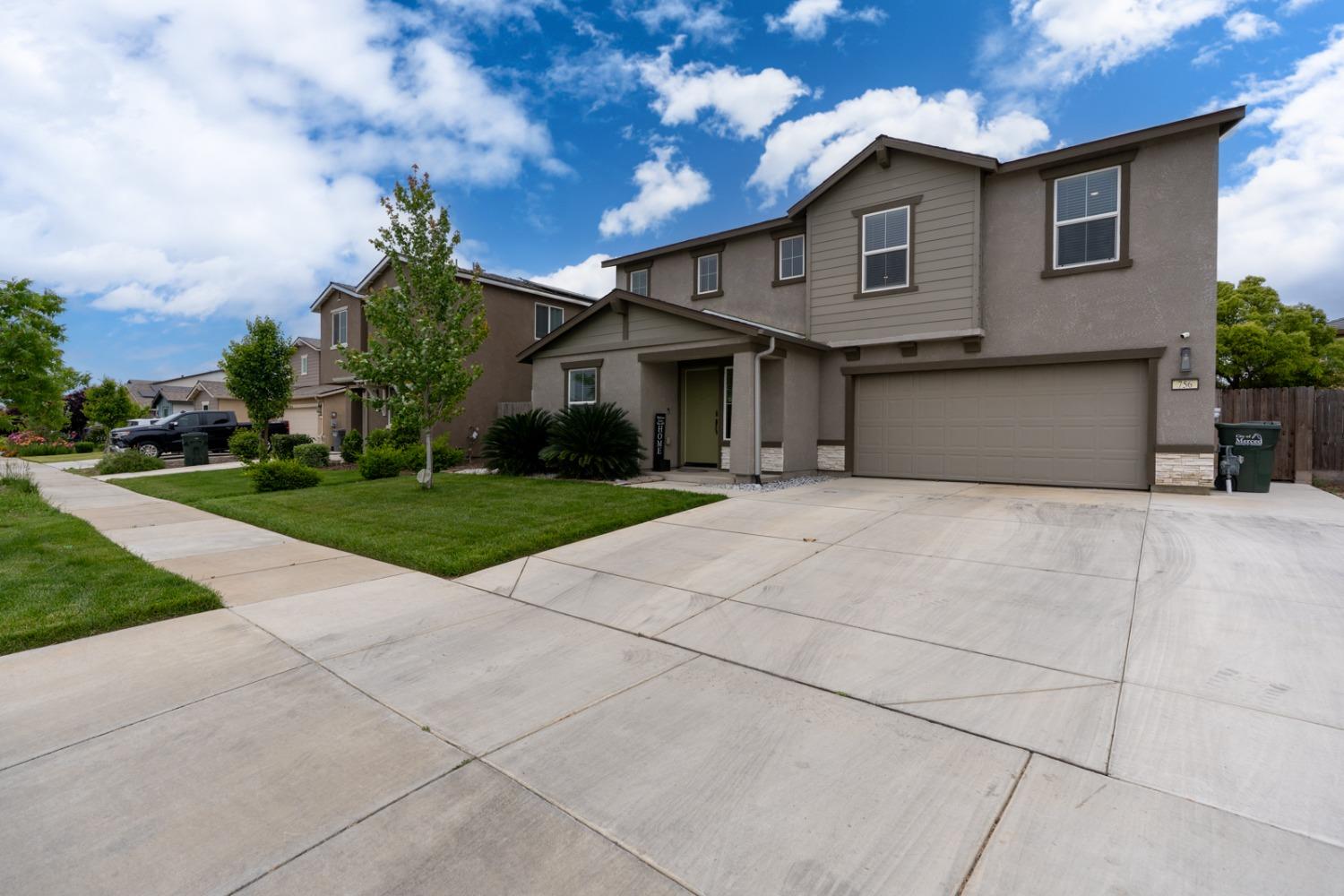 Detail Gallery Image 6 of 57 For 756 Heitz Way, Merced,  CA 95348 - 5 Beds | 3 Baths