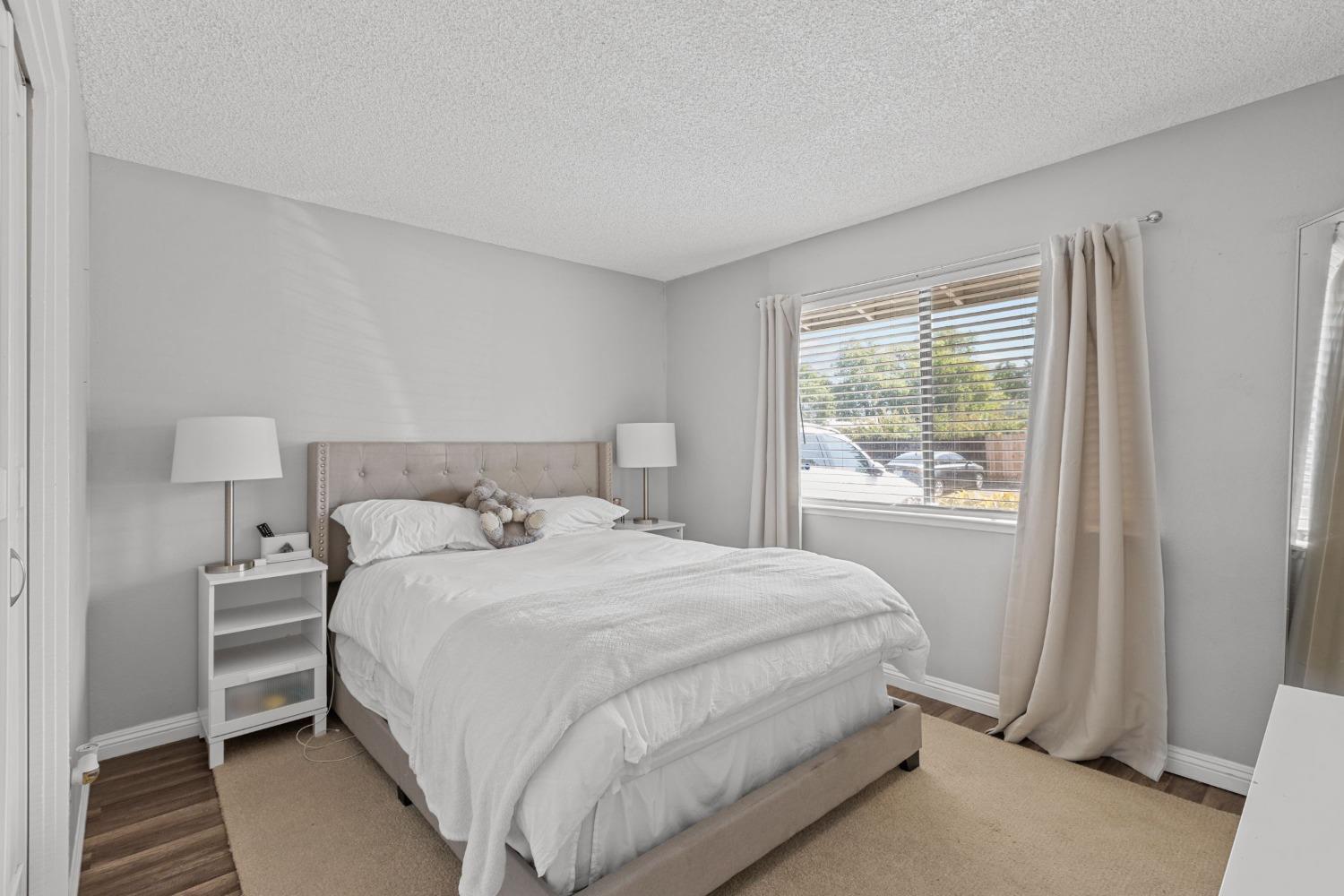 Photo #8: 225056084 Listing: Photo #8