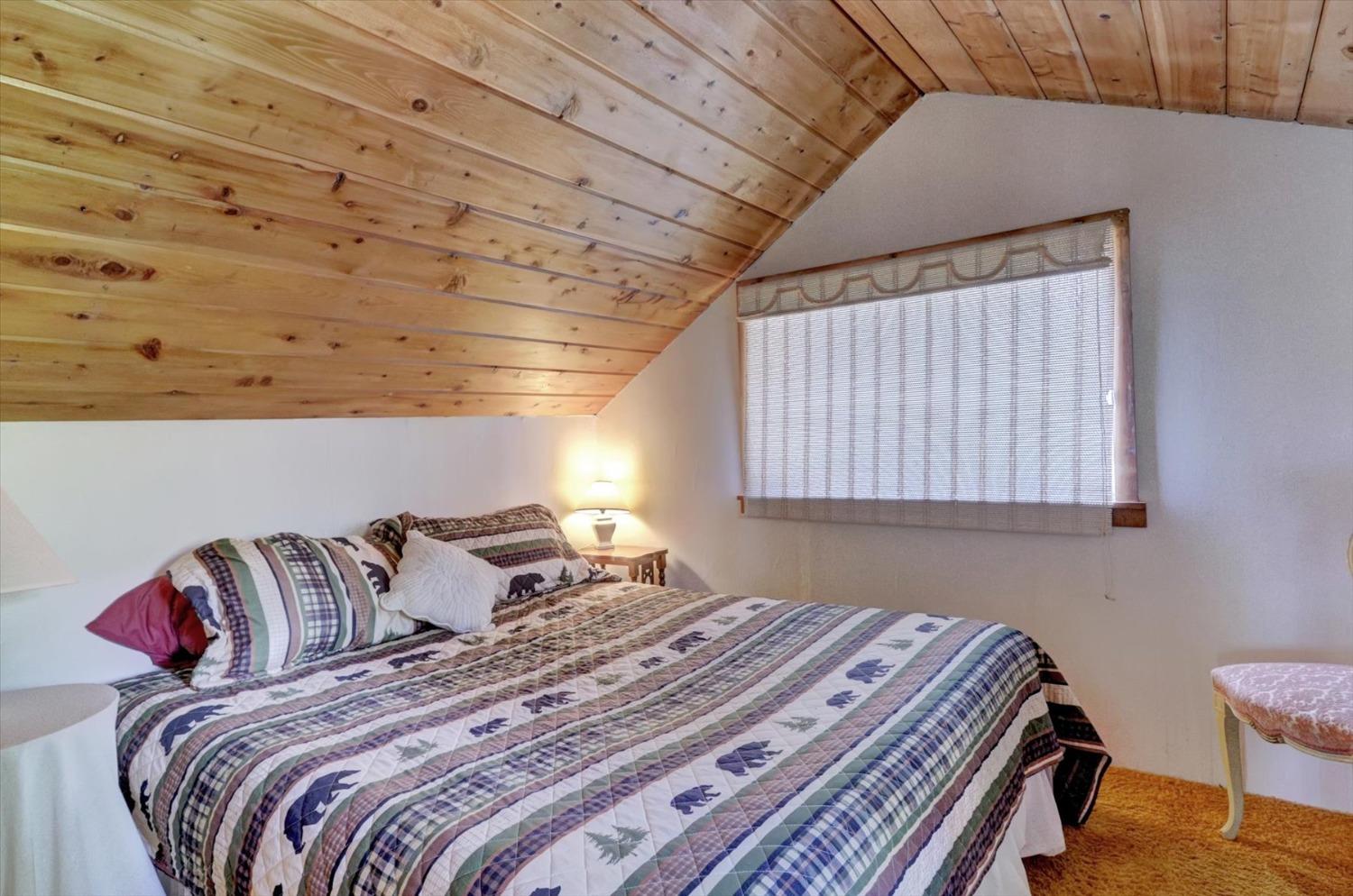 Detail Gallery Image 26 of 59 For 2051 Warren Hill Rd, Strawberry Valley,  CA 95981 - 1 Beds | 1 Baths