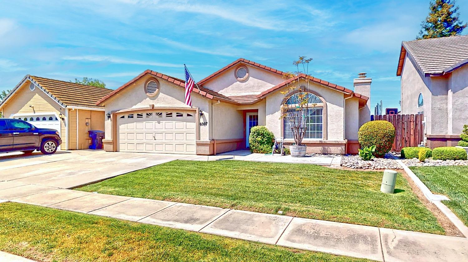 Detail Gallery Image 1 of 35 For 6007 Lenay Way, Riverbank,  CA 95367 - 3 Beds | 2 Baths