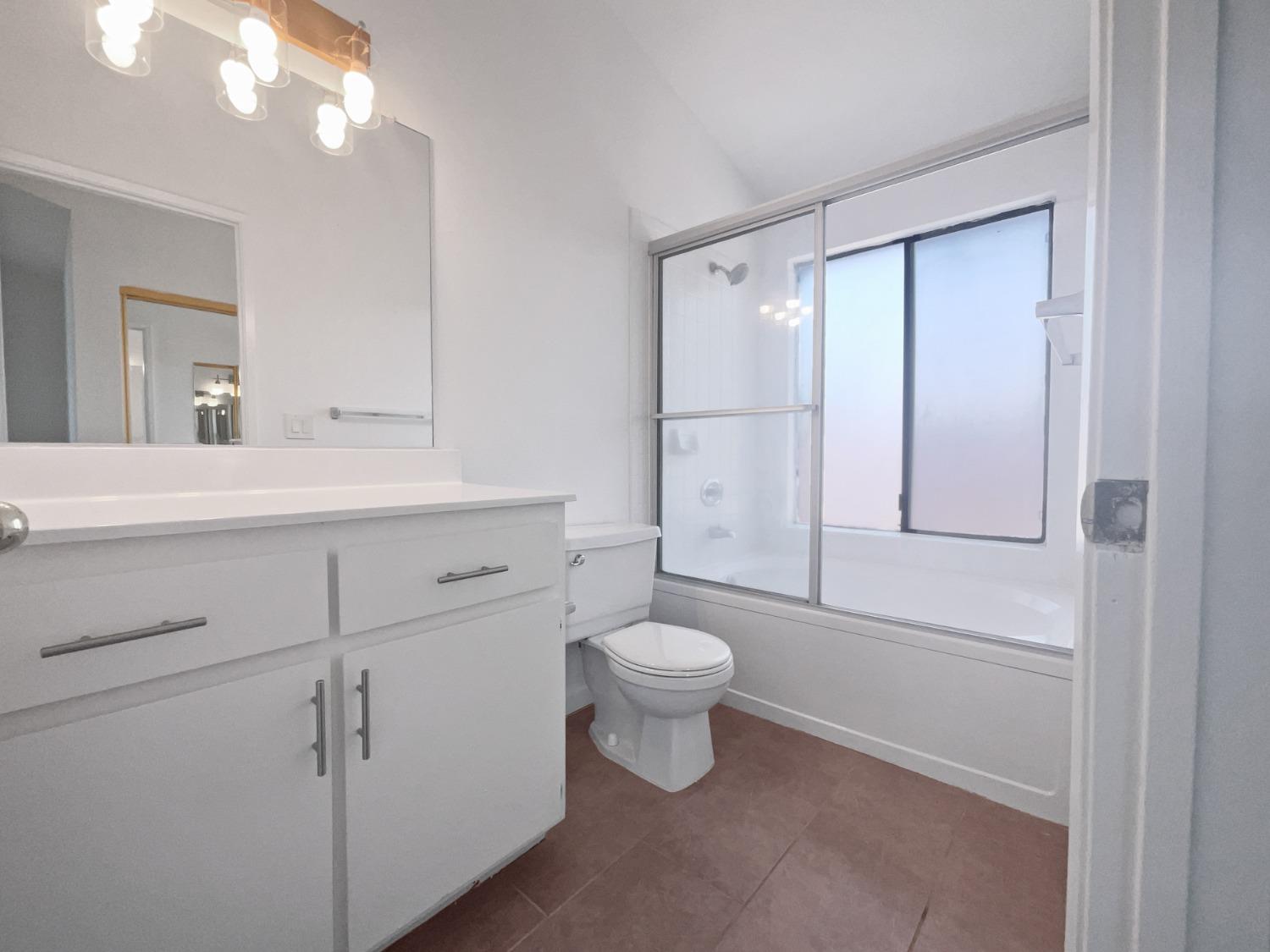 Detail Gallery Image 20 of 22 For 1465 E Hidalgo Cir #E,  Roseville,  CA 95747 - 3 Beds | 2 Baths