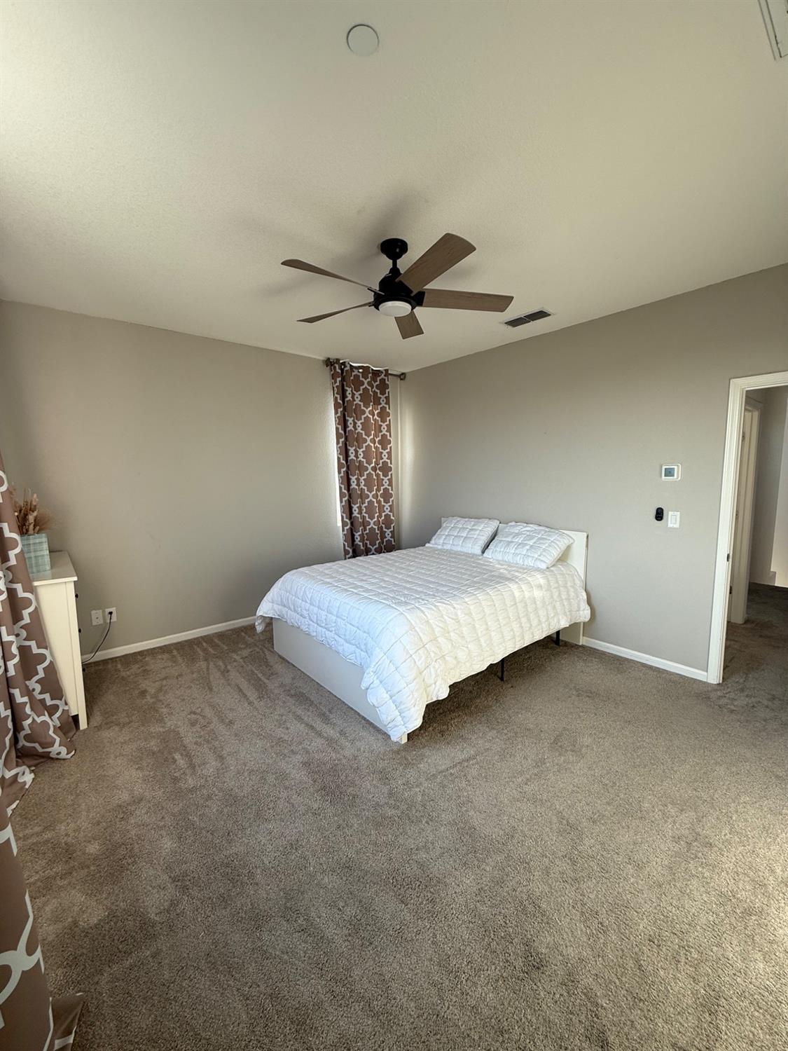 Detail Gallery Image 24 of 69 For 2816 Balaton Ct, Antelope,  CA 95843 - 4 Beds | 2/1 Baths