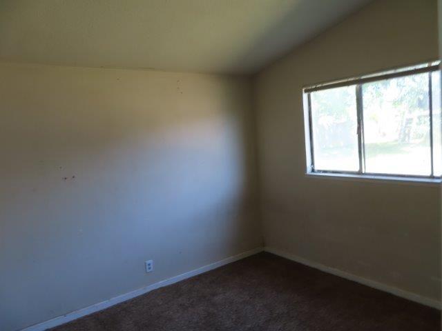 Detail Gallery Image 8 of 13 For 7941 Andora Way, Sacramento,  CA 95824 - 4 Beds | 1 Baths