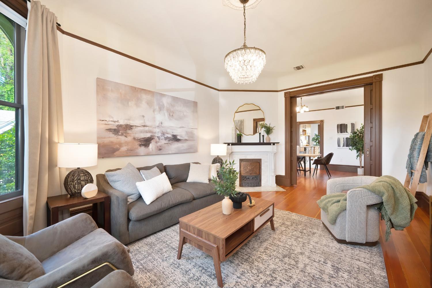 Detail Gallery Image 10 of 40 For 1111 U St, Sacramento,  CA 95818 - 4 Beds | 3/1 Baths
