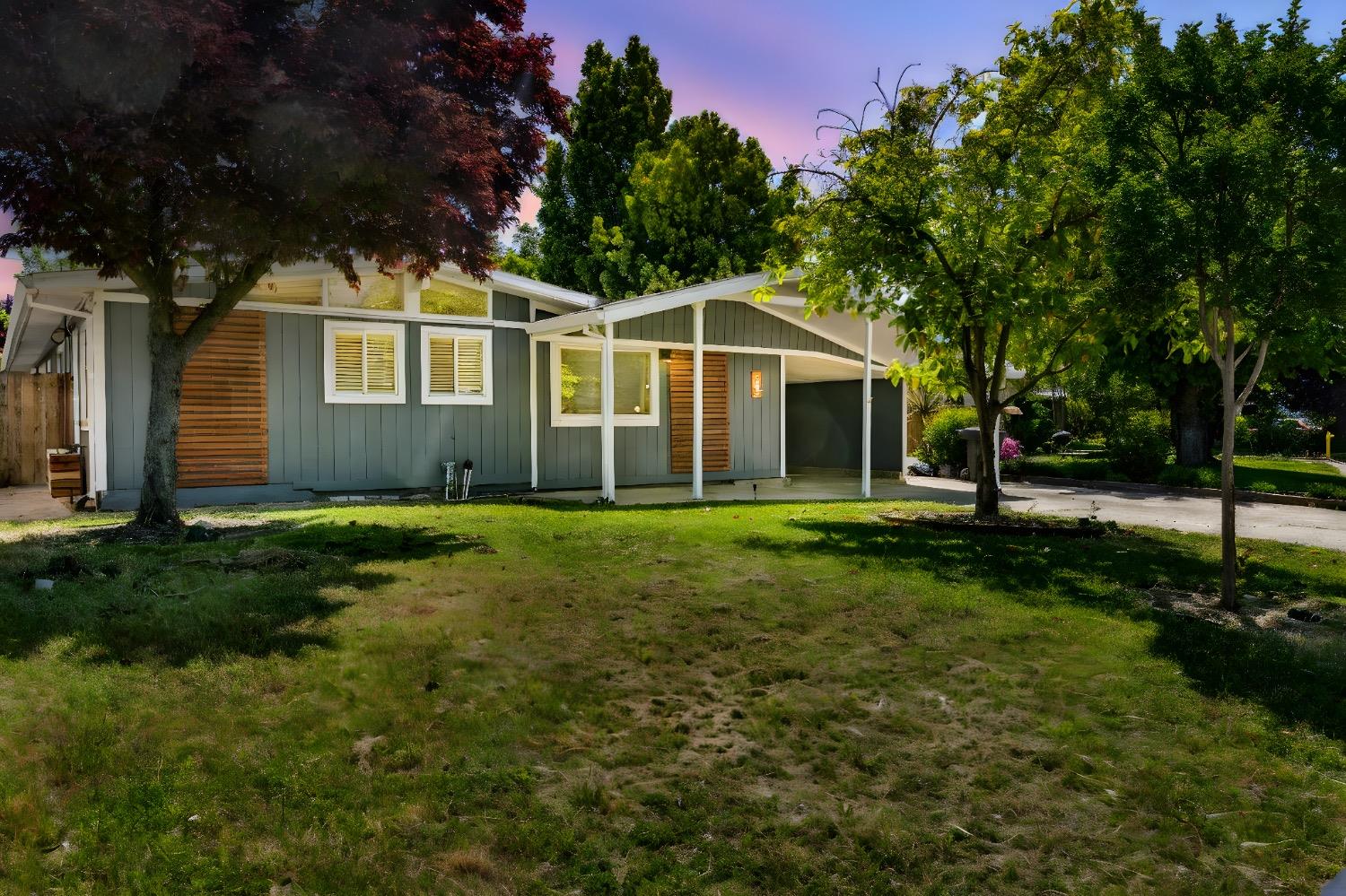 Detail Gallery Image 4 of 41 For 605 W Hampton Dr, Roseville,  CA 95678 - 4 Beds | 2 Baths