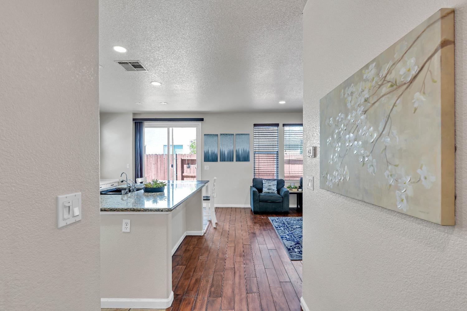 Detail Gallery Image 11 of 36 For 3819 Escena Ct, Turlock,  CA 95382 - 5 Beds | 3 Baths