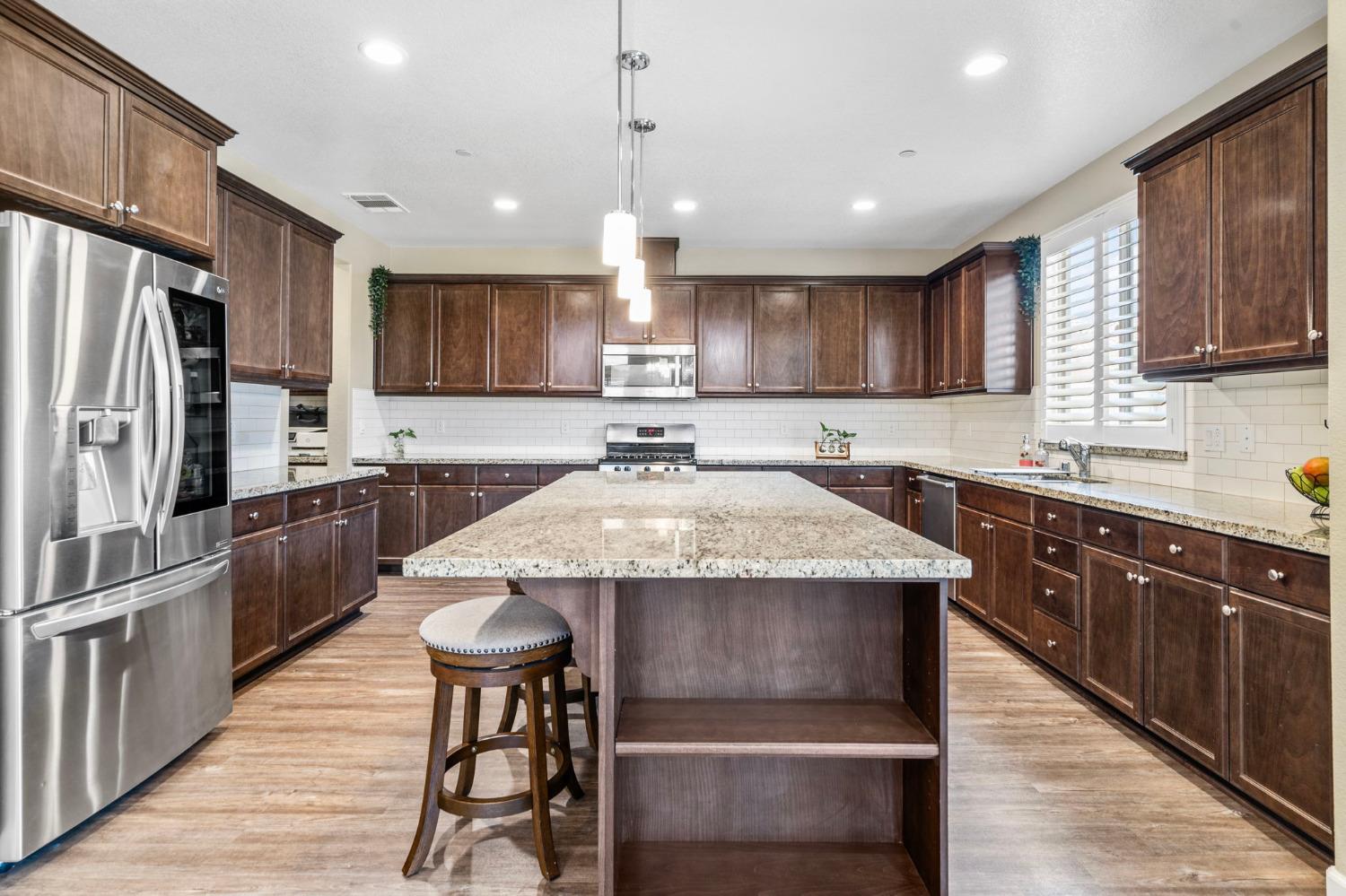 Rapallo Way, Manteca, California image 15