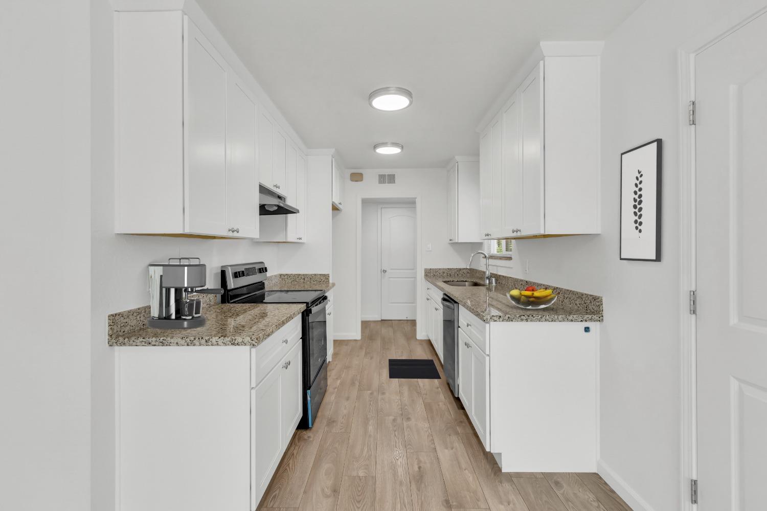 Detail Gallery Image 3 of 56 For 5418 Canfield Ave, Carmichael,  CA 95608 - 3 Beds | 2 Baths