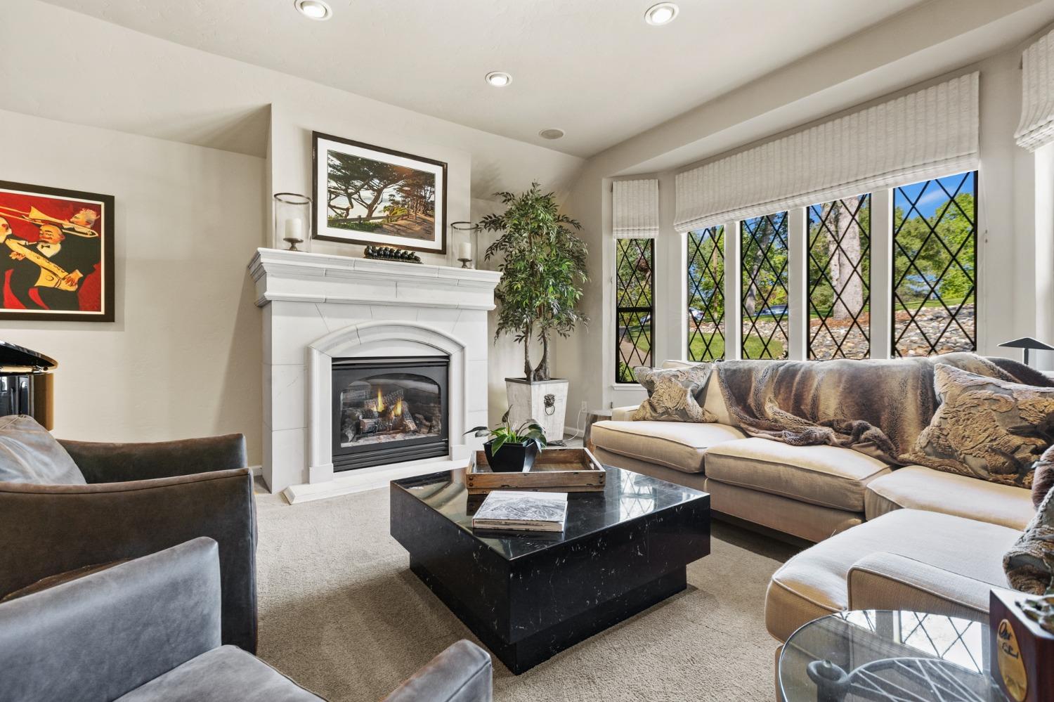 Detail Gallery Image 11 of 99 For 4010 Pretense Ct, Fair Oaks,  CA 95628 - 3 Beds | 3/1 Baths