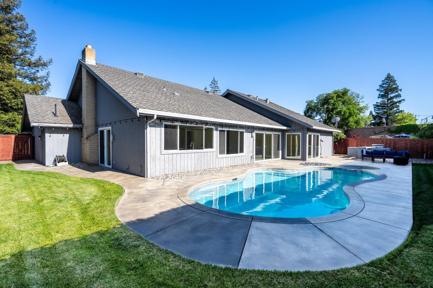Detail Gallery Image 20 of 50 For 8907 Quail Hill Way, Fair Oaks,  CA 95628 - 3 Beds | 2 Baths