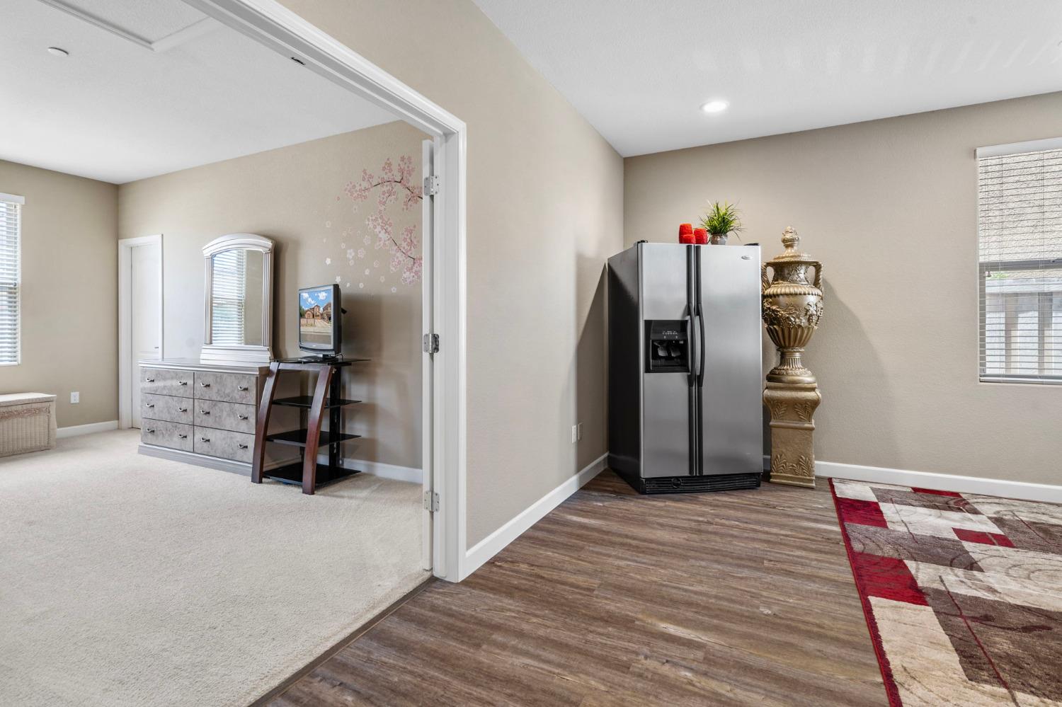 Rapallo Way, Manteca, California image 6