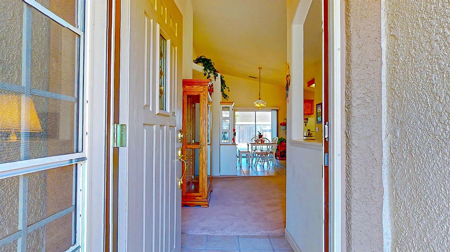 Detail Gallery Image 3 of 35 For 6007 Lenay Way, Riverbank,  CA 95367 - 3 Beds | 2 Baths