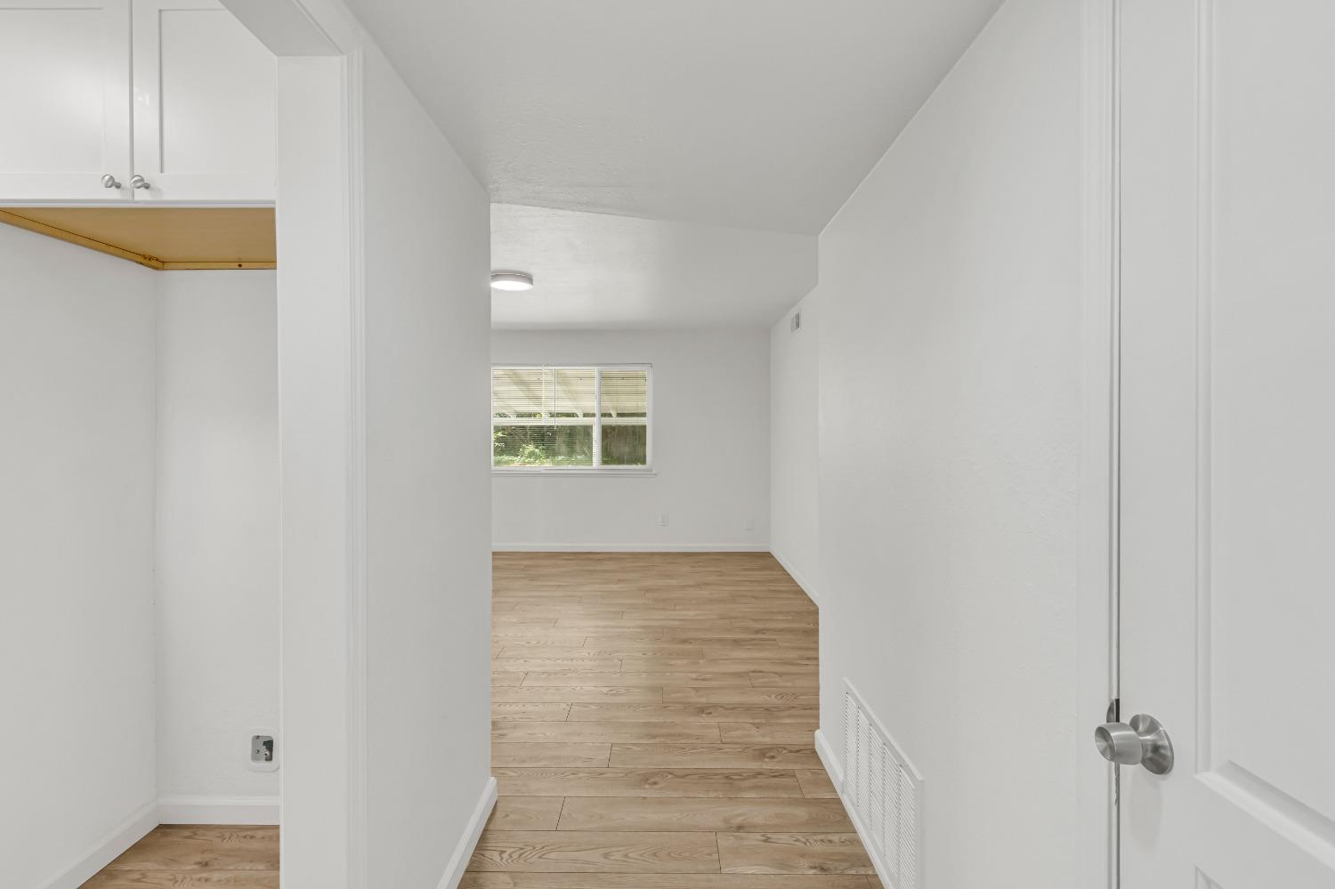 Detail Gallery Image 7 of 56 For 5418 Canfield Ave, Carmichael,  CA 95608 - 3 Beds | 2 Baths