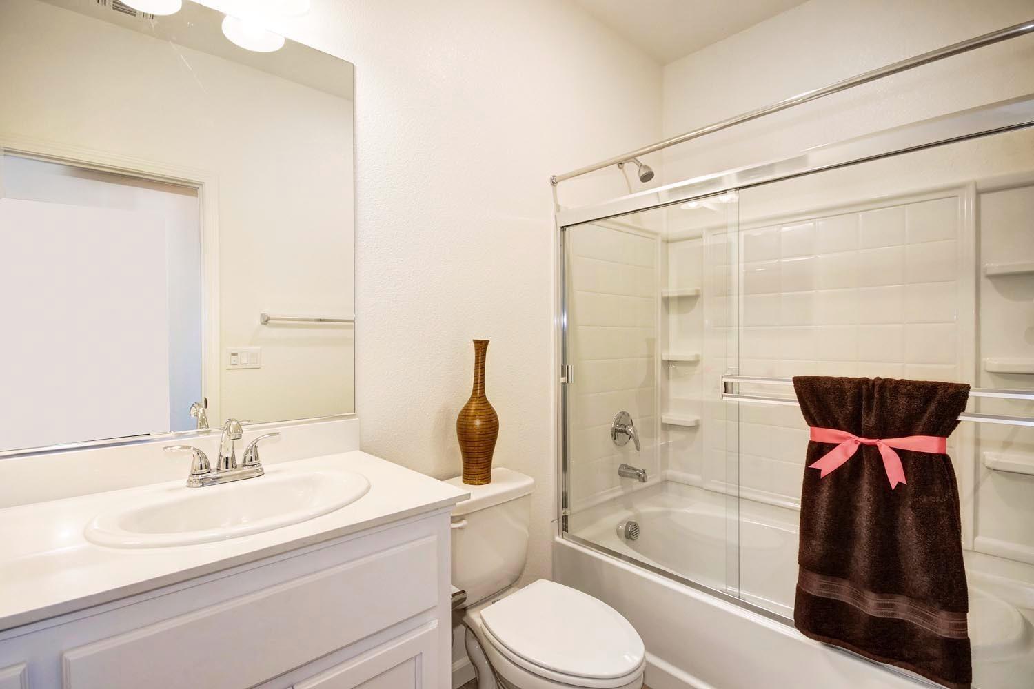 Detail Gallery Image 19 of 25 For 3520 Alberghini St, Sacramento,  CA 95838 - 3 Beds | 2/1 Baths