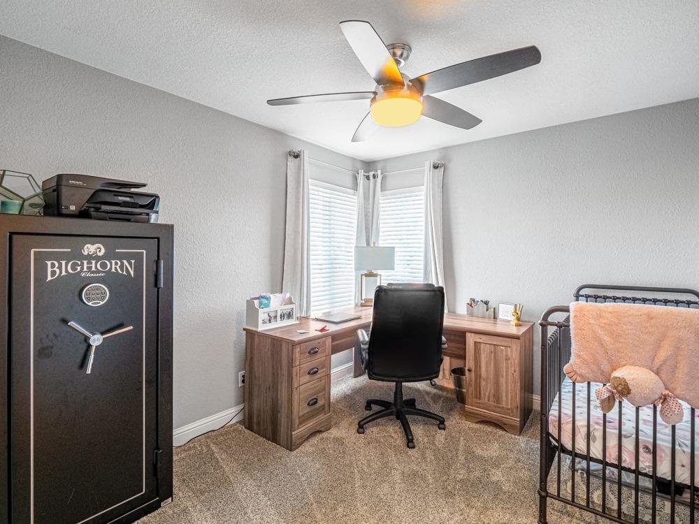 Detail Gallery Image 22 of 47 For 9523 Dunkerrin Way, Elk Grove,  CA 95758 - 3 Beds | 2/1 Baths