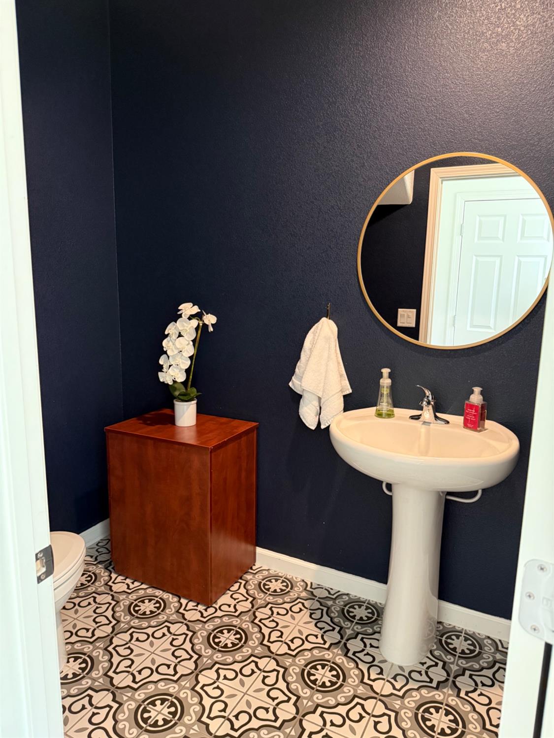 Detail Gallery Image 45 of 69 For 2816 Balaton Ct, Antelope,  CA 95843 - 4 Beds | 2/1 Baths