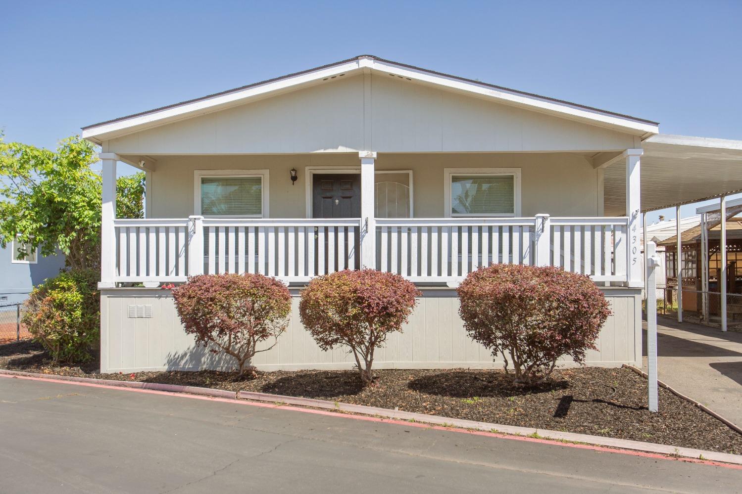Detail Gallery Image 1 of 26 For 4305 Trojans, Modesto,  CA 95355 - 3 Beds | 2 Baths