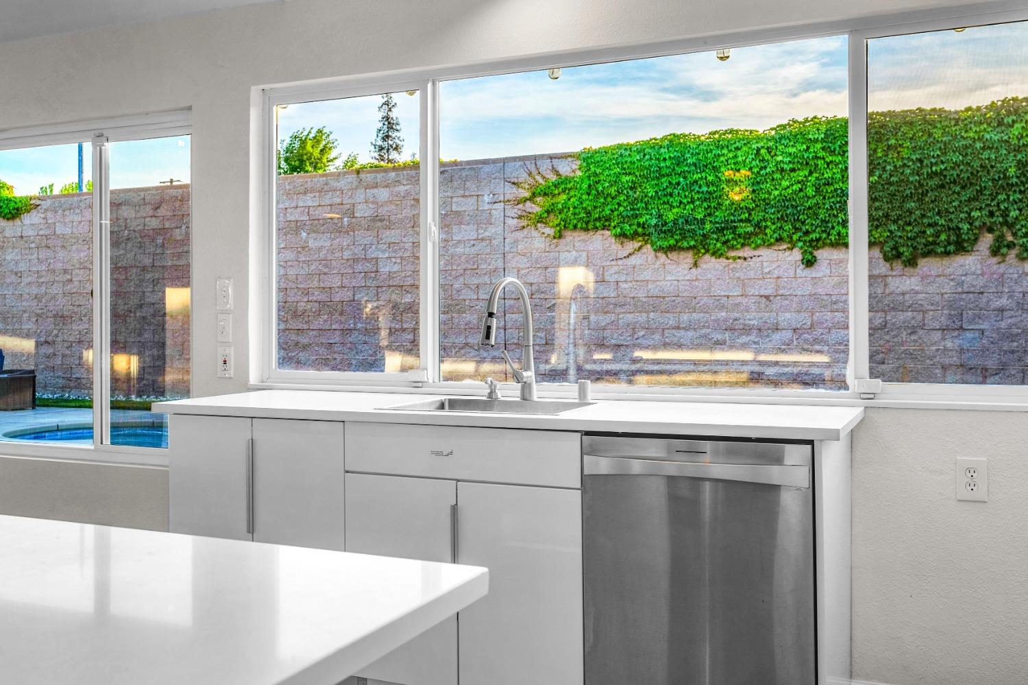 Detail Gallery Image 15 of 50 For 8907 Quail Hill Way, Fair Oaks,  CA 95628 - 3 Beds | 2 Baths