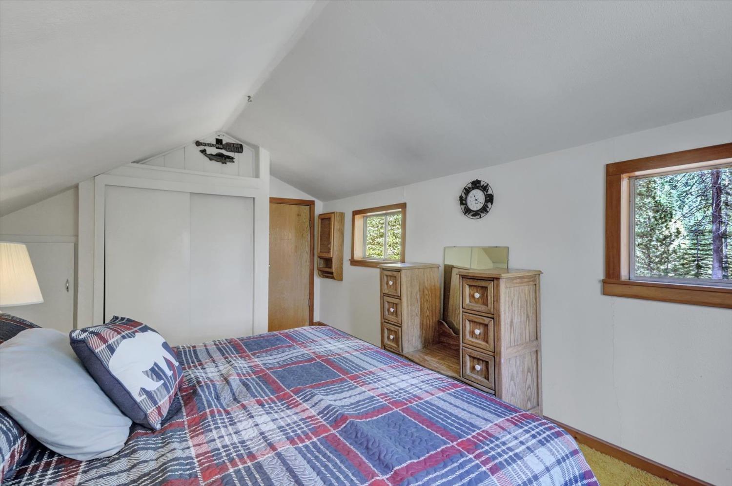 Detail Gallery Image 29 of 59 For 2051 Warren Hill Rd, Strawberry Valley,  CA 95981 - 1 Beds | 1 Baths