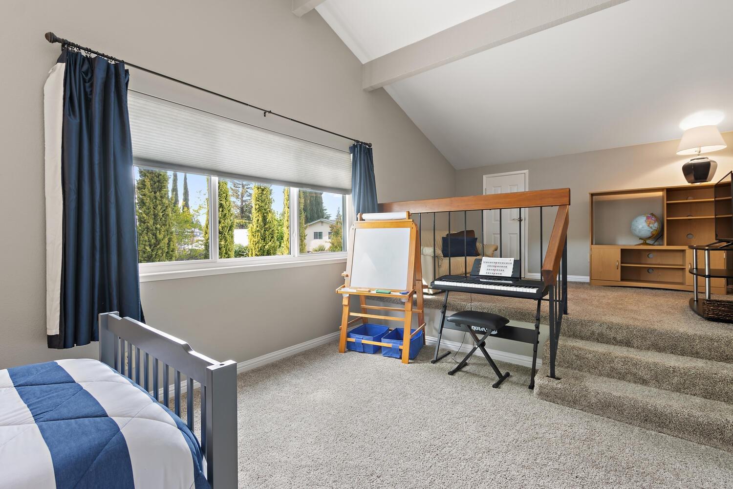 Detail Gallery Image 27 of 56 For 19 Green Mist Ct, Sacramento,  CA 95831 - 4 Beds | 3 Baths